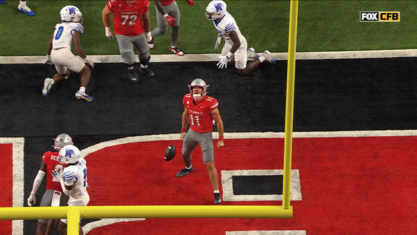 UNLV's Jackson Arnold rushes for 6-yard TD to take lead vs Memphis