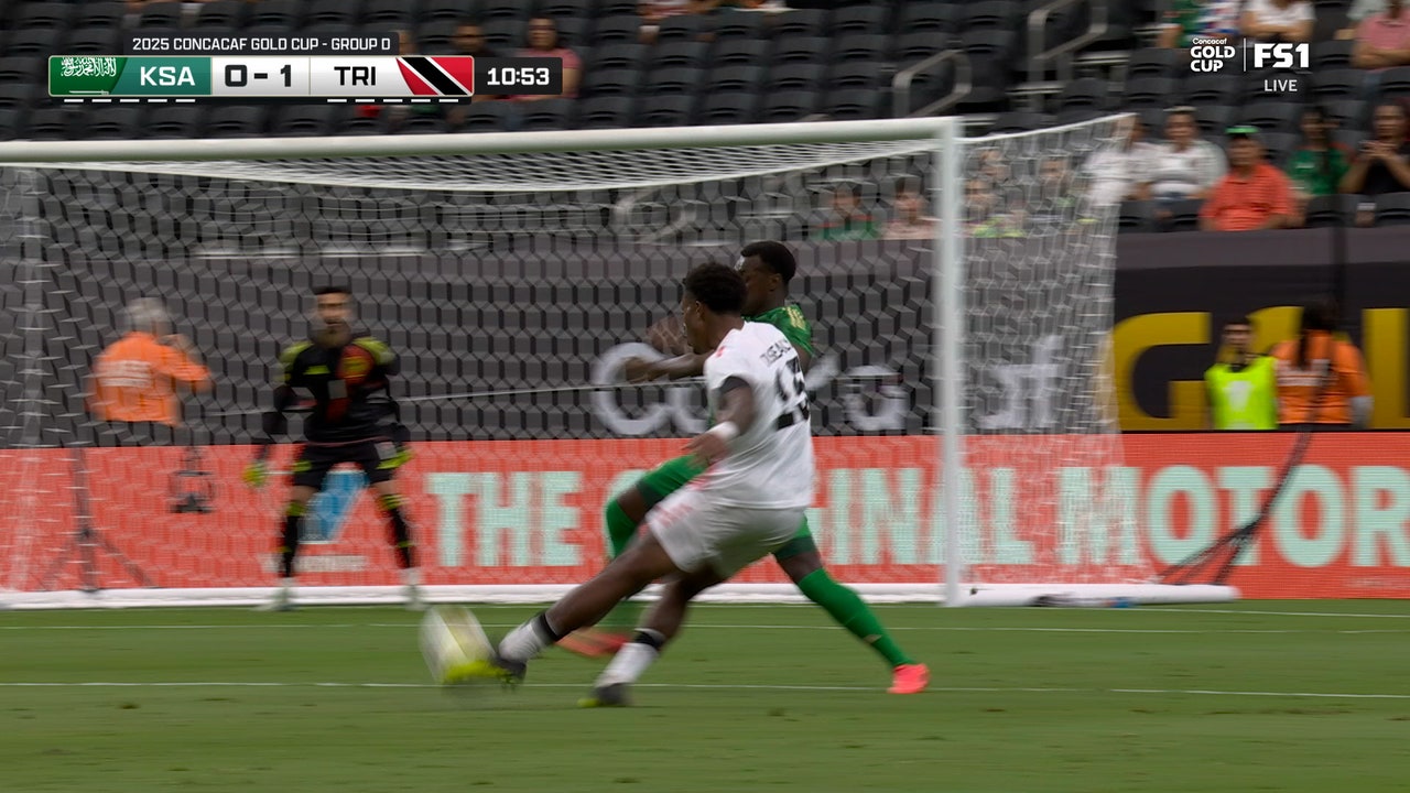 Dante Sealy scores incredible goal from outside the box, giving Trinidad and Tabago 1-0 lead over Saudi Arabia