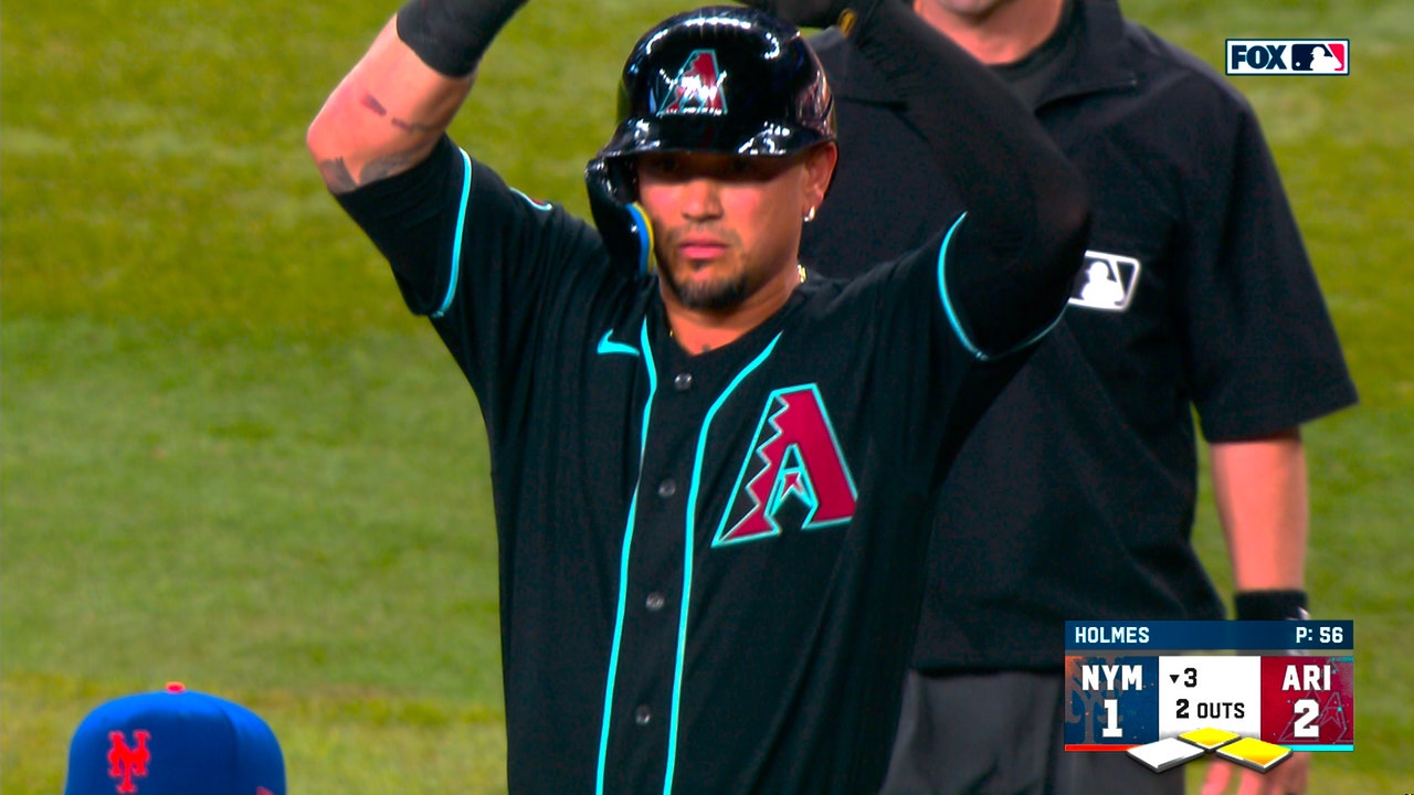 Ildemaro Vargas hits two-run single with bases loaded, giving Diamondbacks lead over Mets