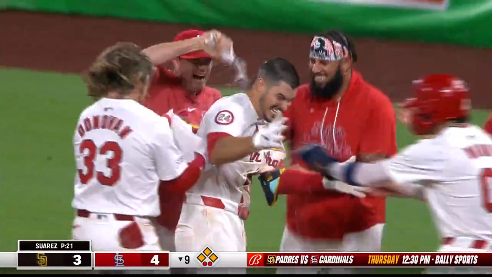 Nolan Arenado hits a walk-off single to seal the Cardinals' victory over the Padres