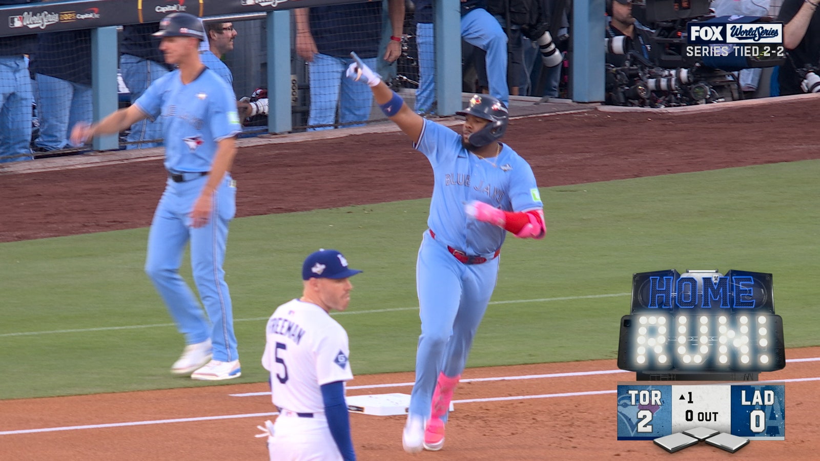 Davis Schneider & Vladimir Guerrero Jr. hit back-to-back home runs to give Blue Jays early lead over Dodgers