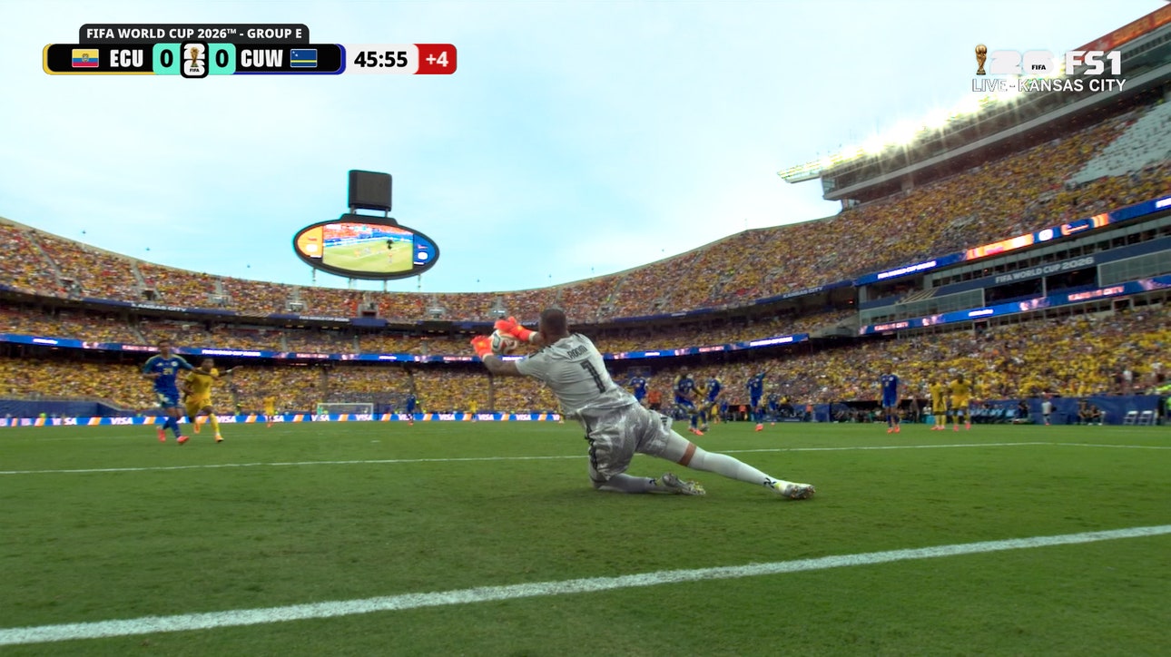 Curaçao's Eloy Room makes remarkable save to keep score level vs Ecuador | 2026 FIFA World Cup™
