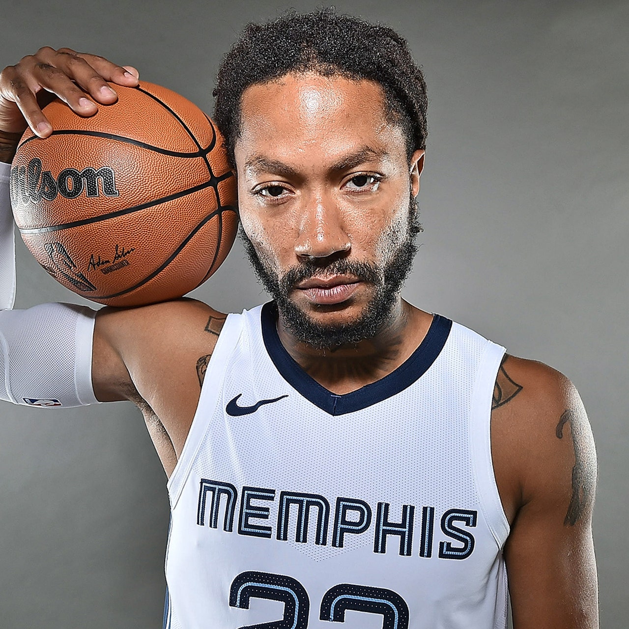 Skip bayless hotsell derrick rose