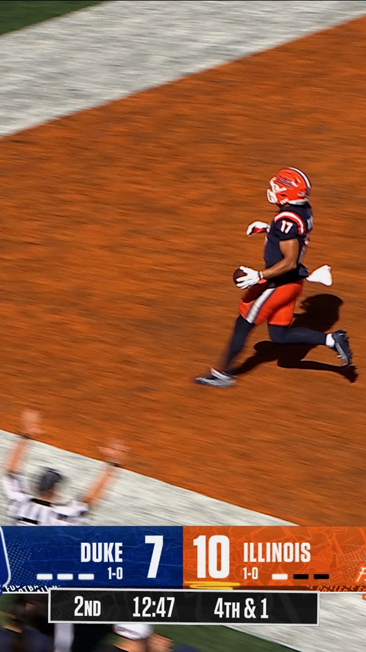 Illinois' Katin Houser connects with 40-yard pass to Collin Dixon for second TD, extending lead over Duke