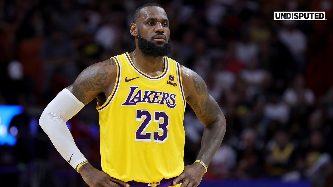 LeBron passes up potential GW shot in Lakers 108-107 loss vs. Heat | Undisputed