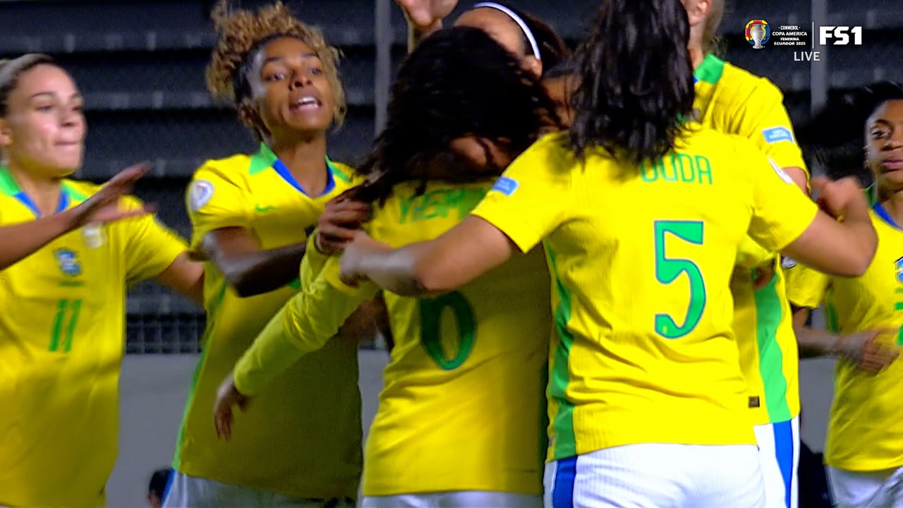 Yasmim scores in 27' to get Brazil on the board 1-0 over Paraguay