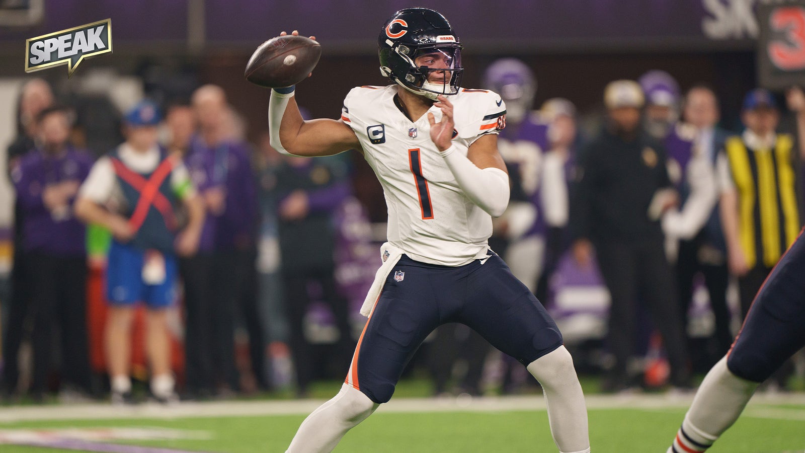 Is Justin Fields showing enough to keep his job as Bears QB? 