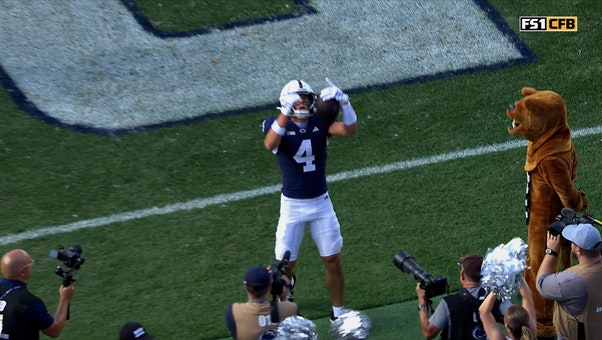 Brett Eskildsen takes it 25 yards for a touchdown, extending Penn State's lead over Marshall