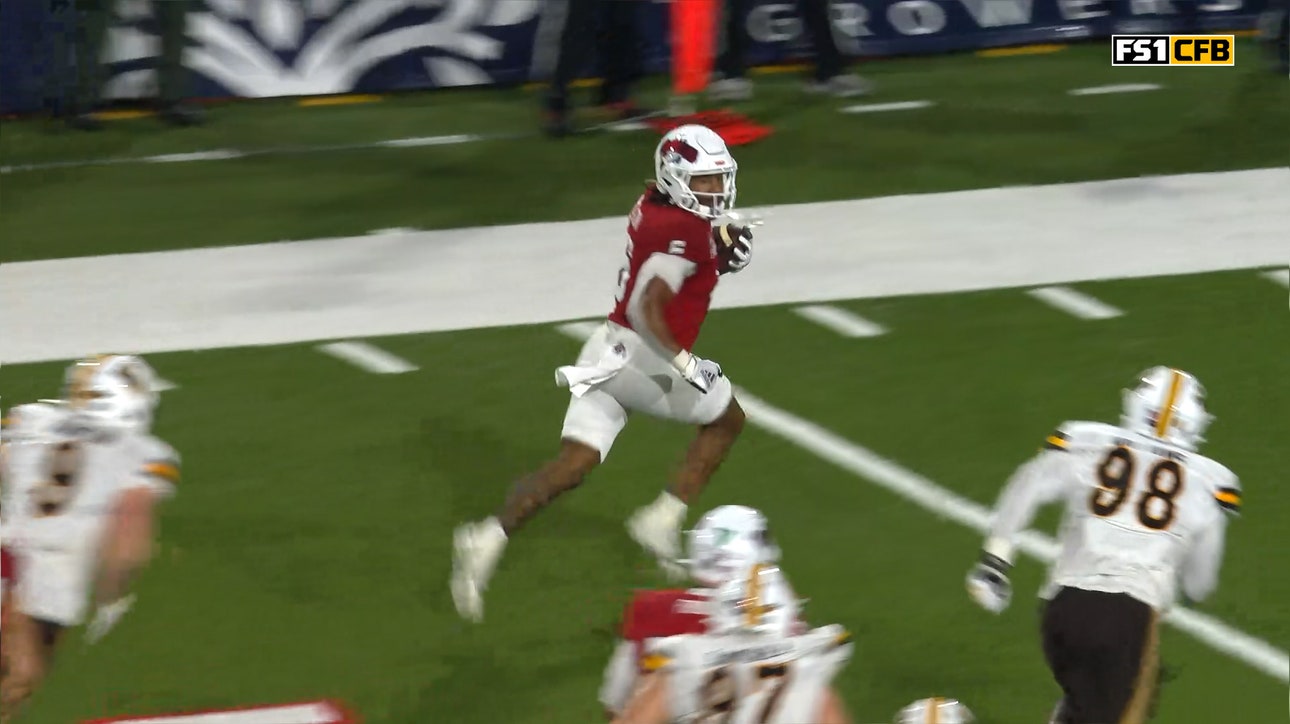 Fresno State's Bryson Donelson rushes 12-yard TD, taking early lead over Wyoming