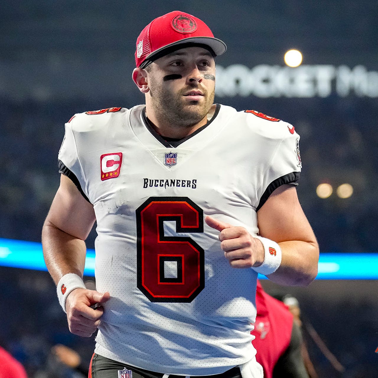 Baker mayfield king of shop the north t shirt