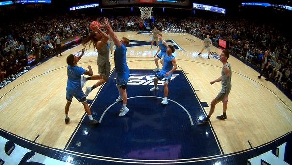 Tre Carroll Finishes Tough Layup to Force OT for Xavier against Villanova