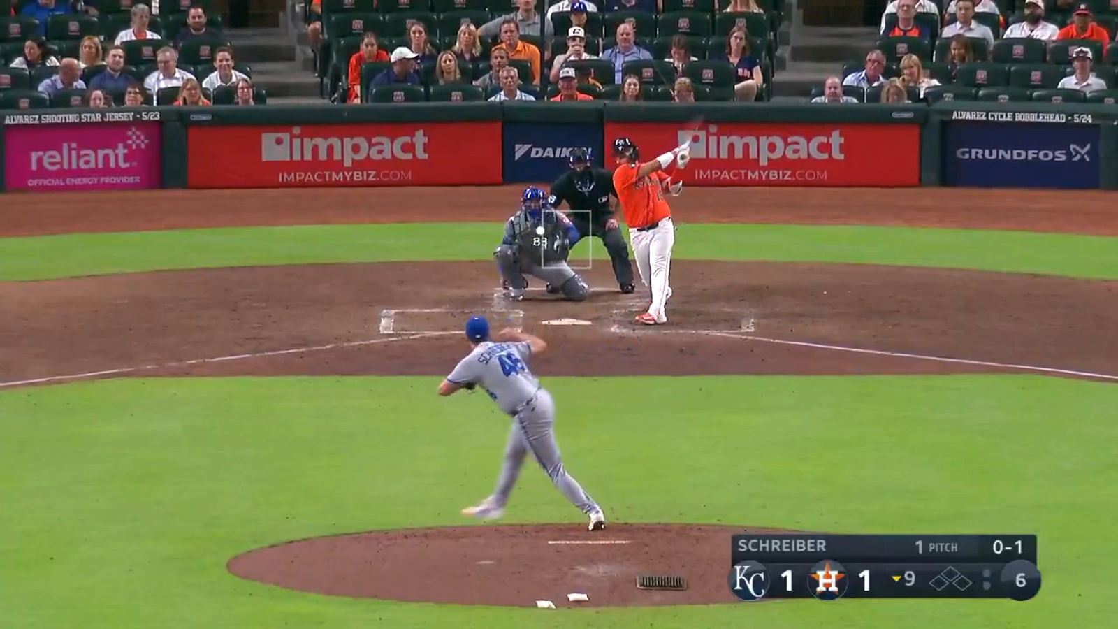 Astros' Isaac Paredes goes yard, belts a walk-off homer vs. Royals