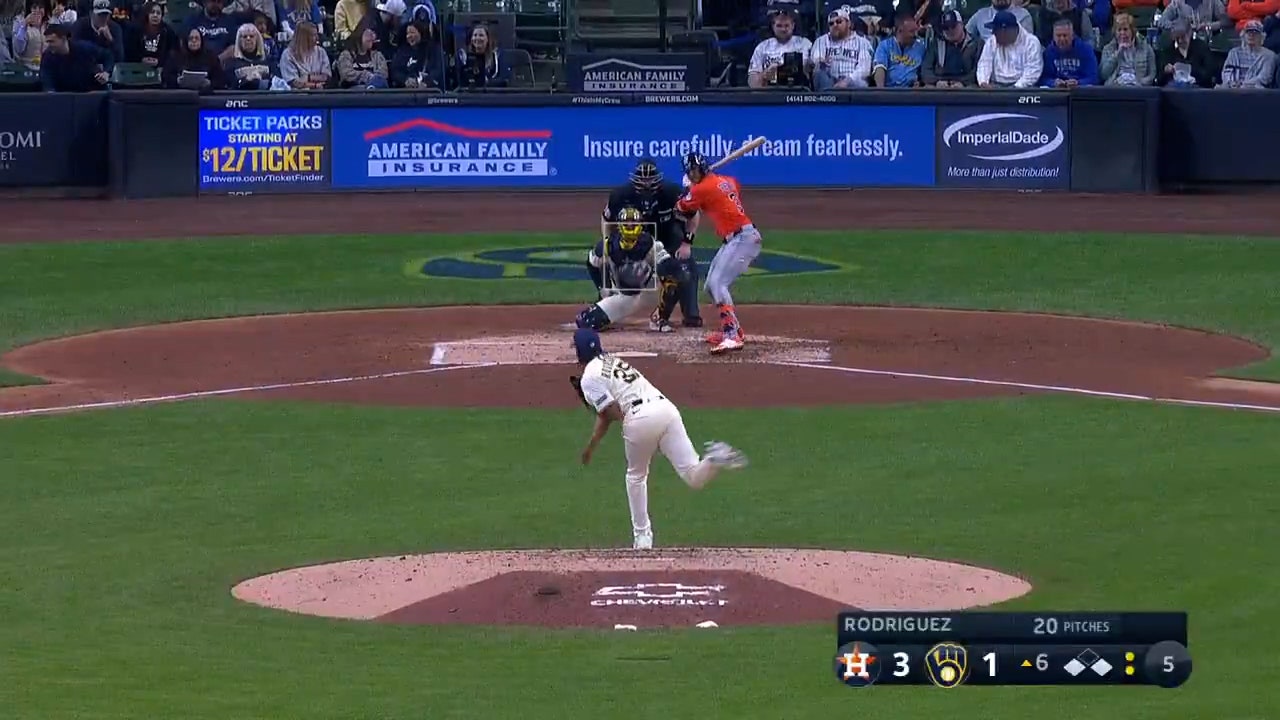 Jeremy Peña smashes a three-run home run, extending the Astros' lead over Brewers