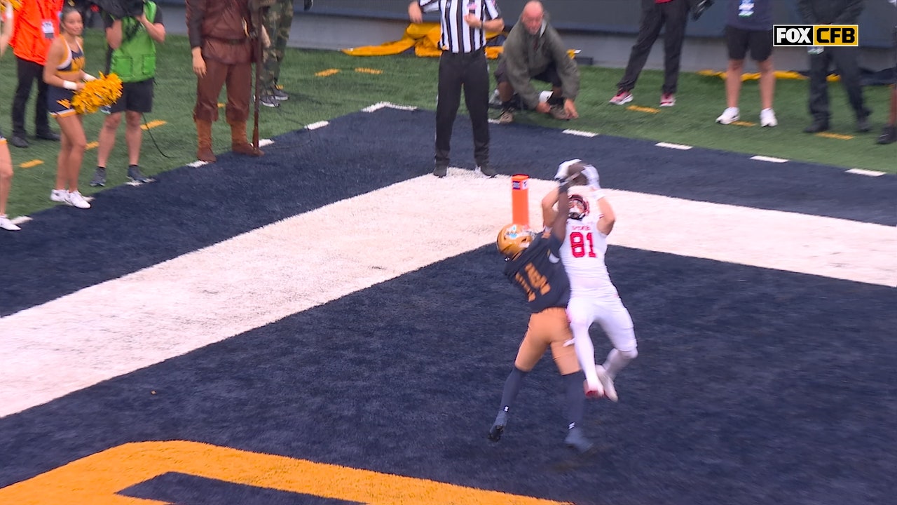 Devon Dampier connects with JJ Buchanan for 7-yard TD to give Utah the lead over West Virginia