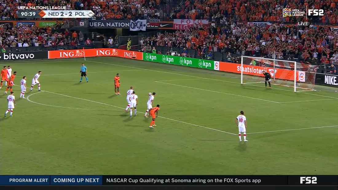 Netherlands' Memphis Depay misses a PK in stoppage time