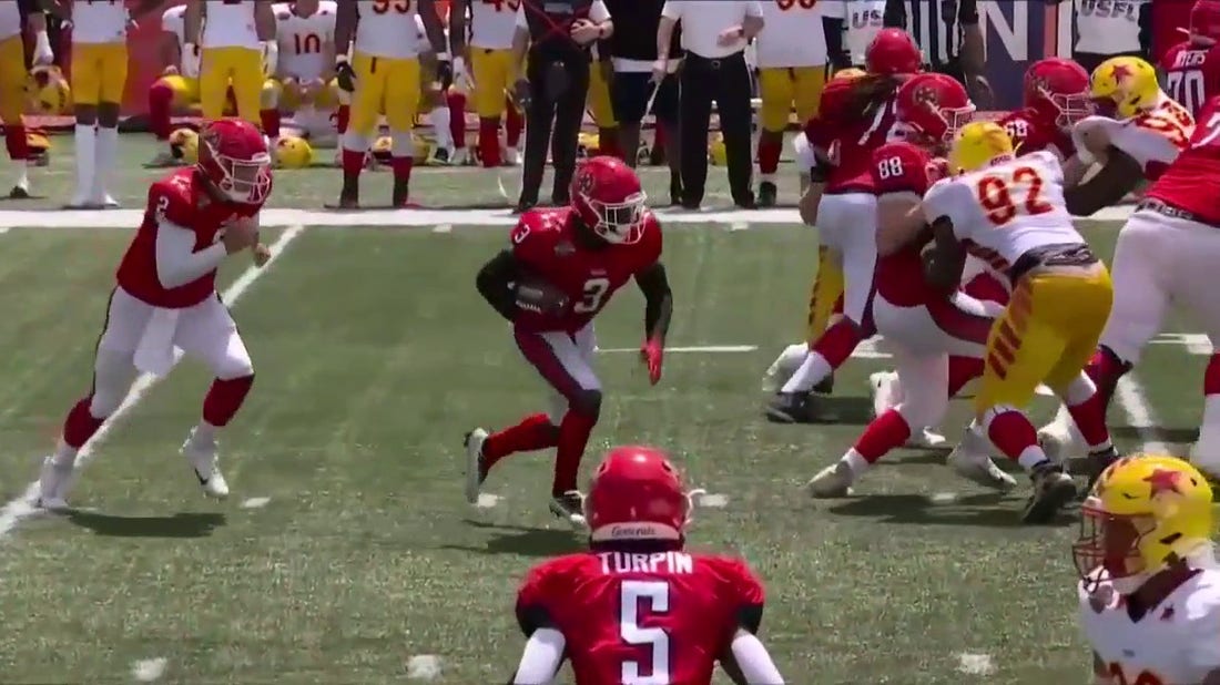 CANTON, OH - JUNE 11: New Jersey Generals running back Trey Williams (3)  rushes for a 22-yard touchdown during the fourth quarter of the USFL game  between the Philadelphia Stars and New