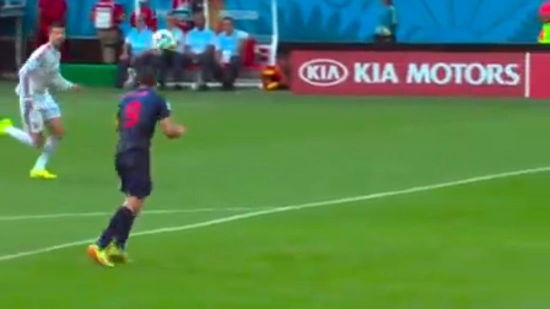 Flying Dutchman defies gravity: No. 74 | Most Memorable Moments in World Cup History