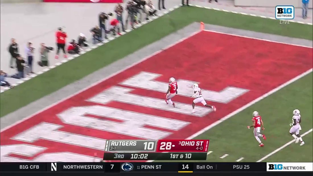 Miyan Williams breaks off a 70-yard touchdown run to give Ohio State a 35-10 lead