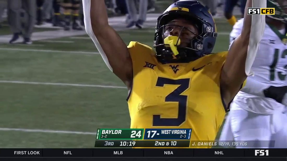 JT Daniels finds Kaden Prather on a 24-yard TD pass to bring West Virginia to a 24-24 tie with Baylor