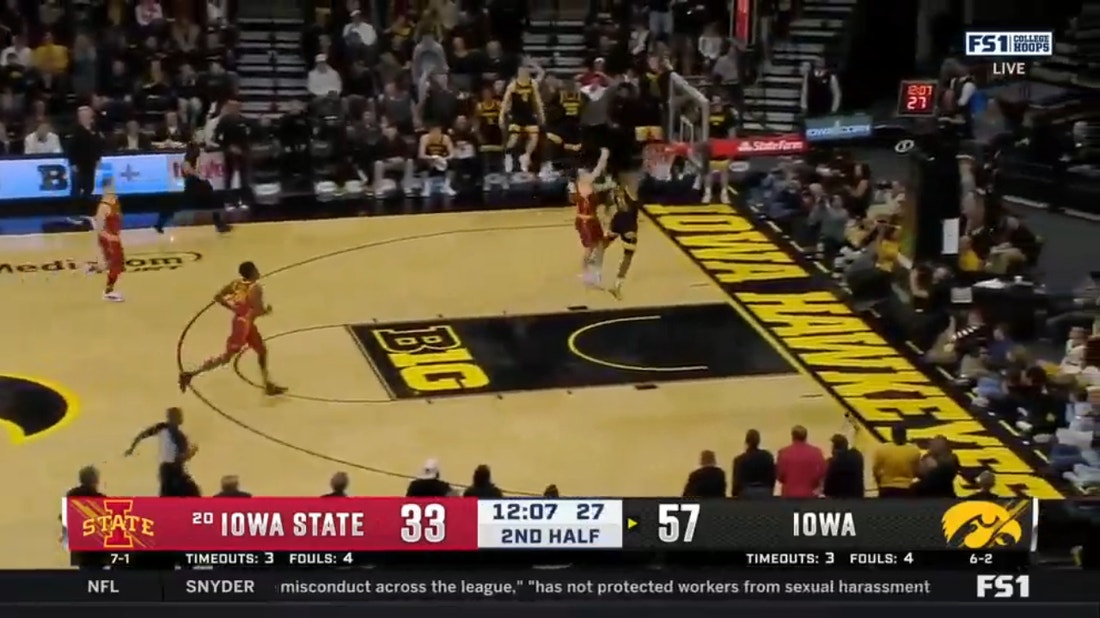 Iowa's Tony Perkins throws down an emphatic jam vs. Iowa State