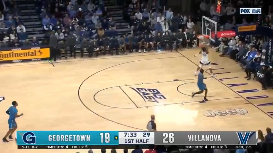 Villanova's Cam Whitmore pickpockets Georgetown and throws down a MONSTER one-handed jam