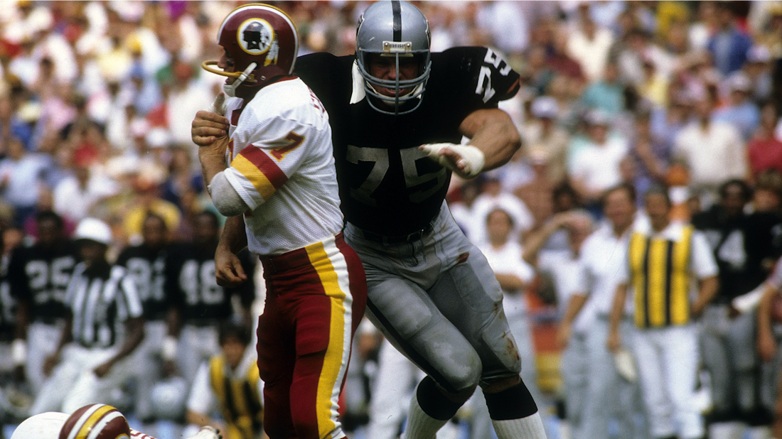 Howie Long gives his favorite Super Bowl XVIII moment with the Raiders | NFL on FOX
