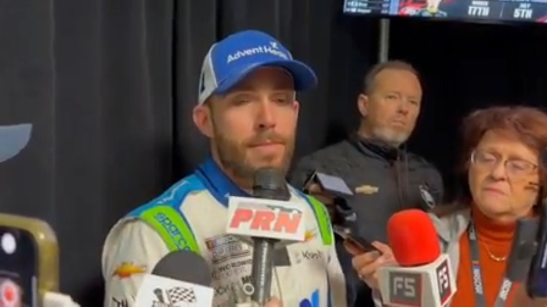 Ross Chastain on the last lap at Phoenix and if the truce with Denny Hamlin is over