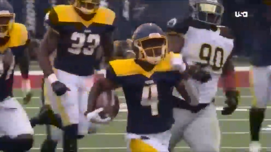 Derrick Dillon recovers Maulers' missed FG and returns it for a HUGE 109-yard Showboats TD