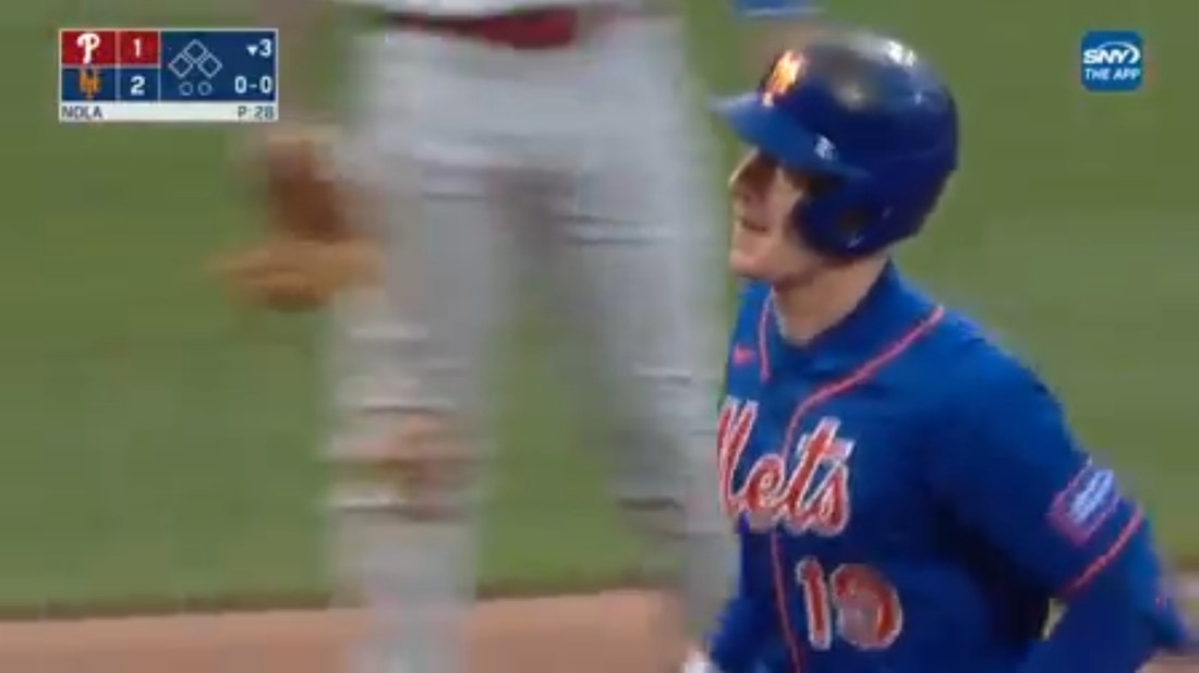 Mark Canha drills a two-run homer, giving the Mets the lead over the Phillies