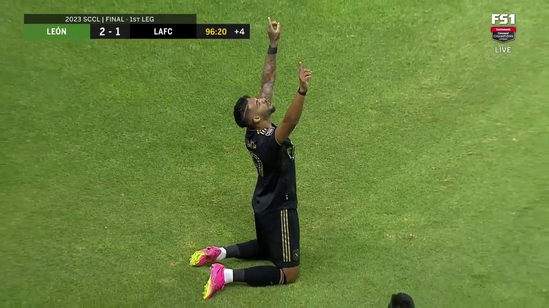 LAFC's Dénis Bouanga scores a CLUTCH goal in stoppage time to cut the deficit against León
