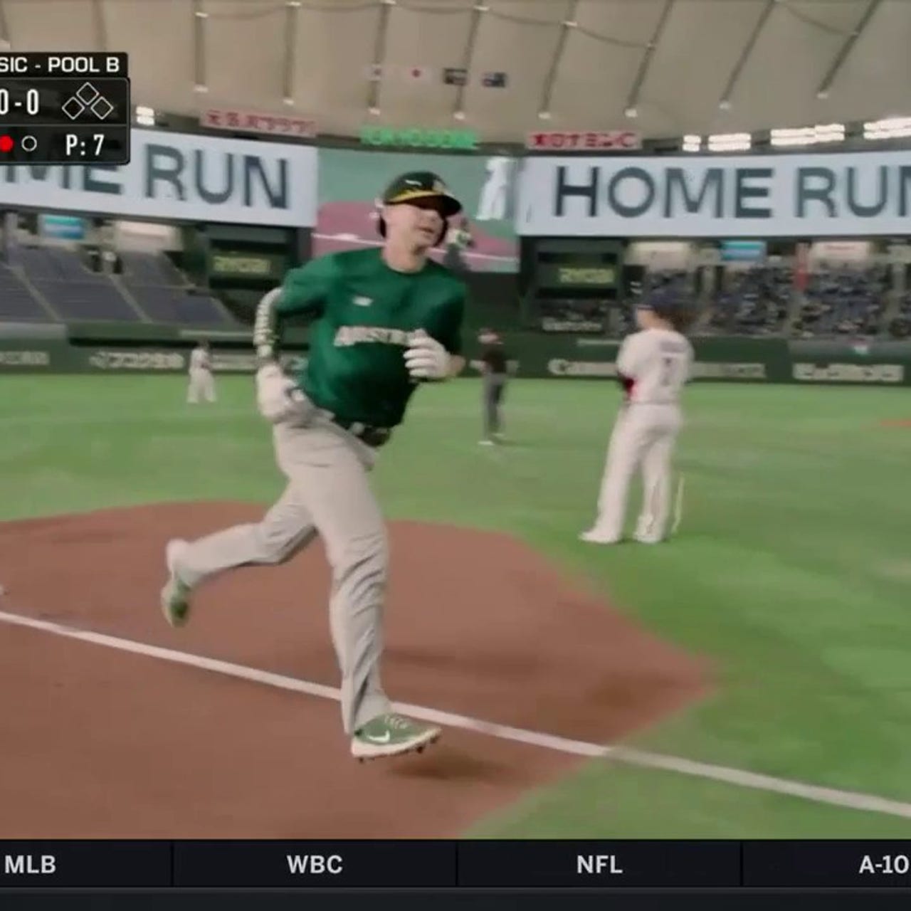 Lourdes Gurriel Jr. smokes a solo home run in the Diamondbacks' 4