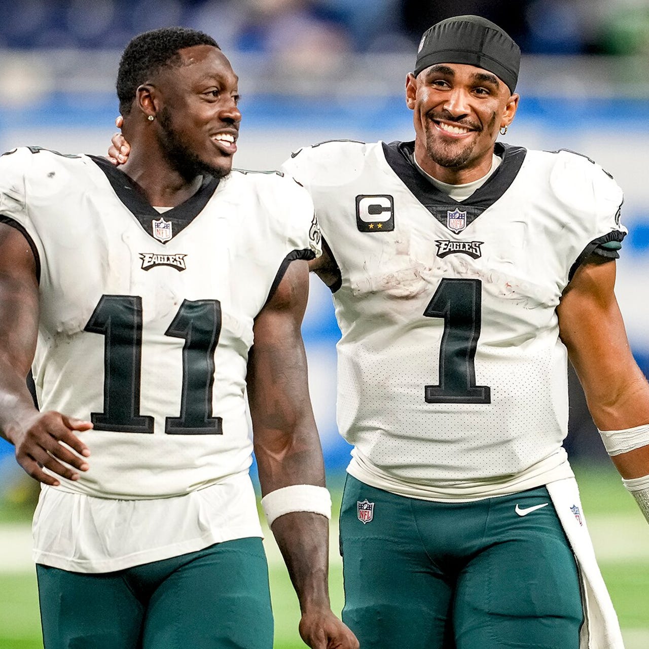 Jalen Hurts, A.J. Brown have heated exchange in Eagles win over Vikings, FIRST THINGS FIRST