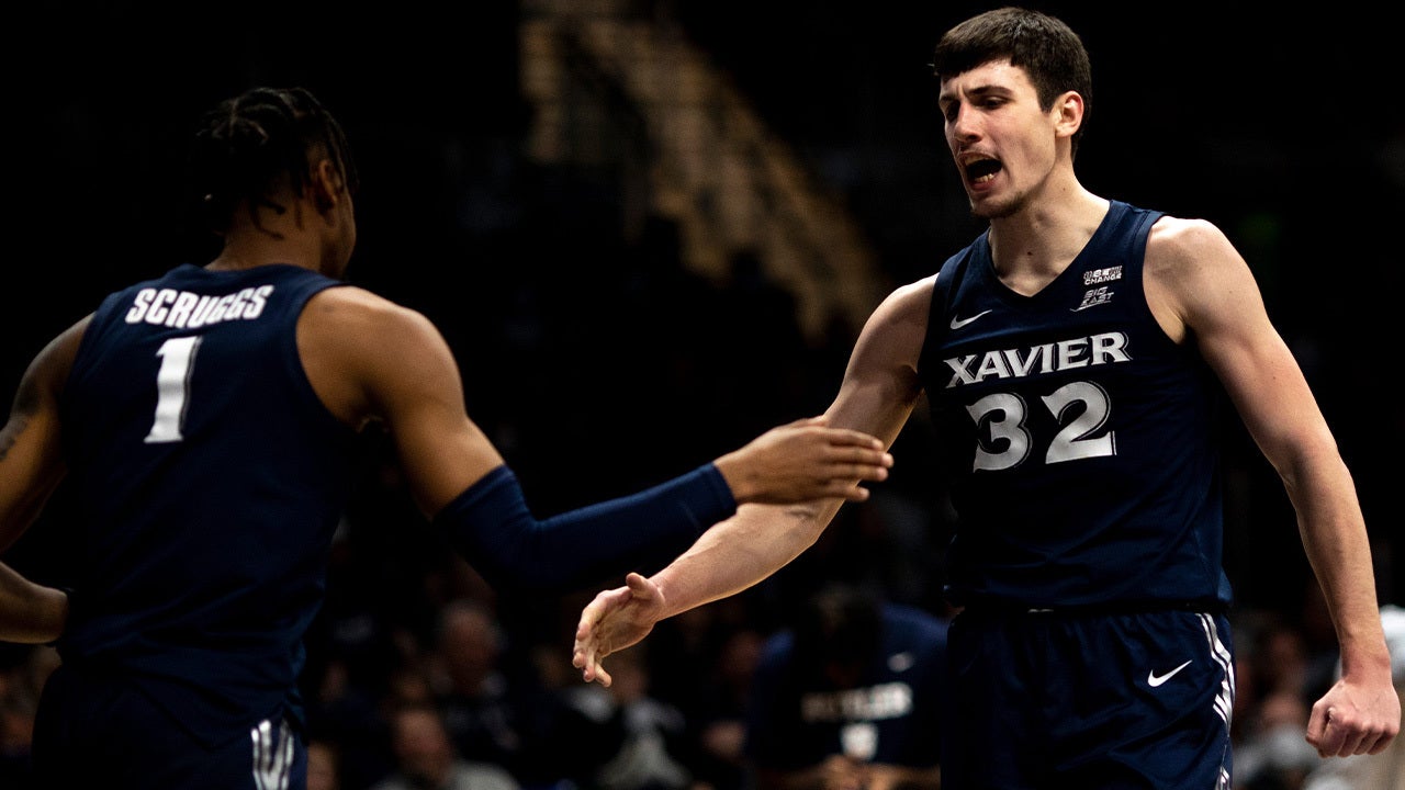 Xavier turns defense into offense, Zach Freemantle throws down fast-break jam