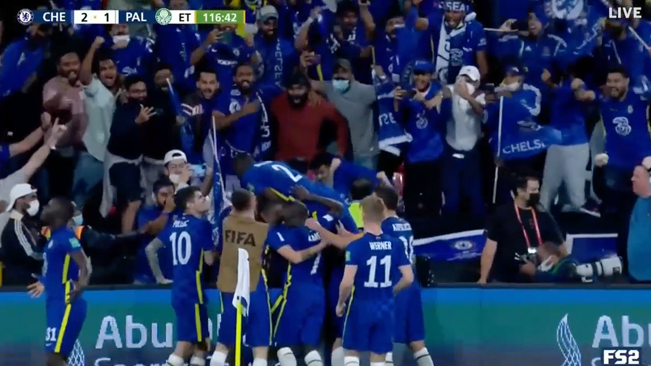 Kai Havertz puts in the penalty kick after a hand ball as Chelsea takes a 2-1 lead over Palmeiras in extra time