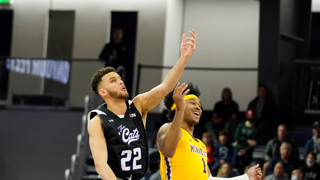 Pete Nance drops 19 points and 13 rebounds in Northwestern's victory against Minnesota, 75-62