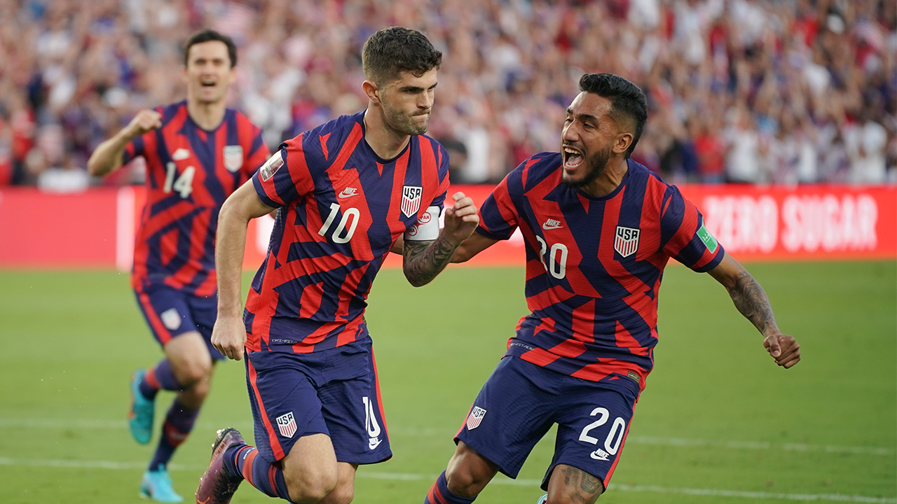 Alexi Lalas congratulates the USMNT for qualifying for the 2022 FIFA Men's World Cup