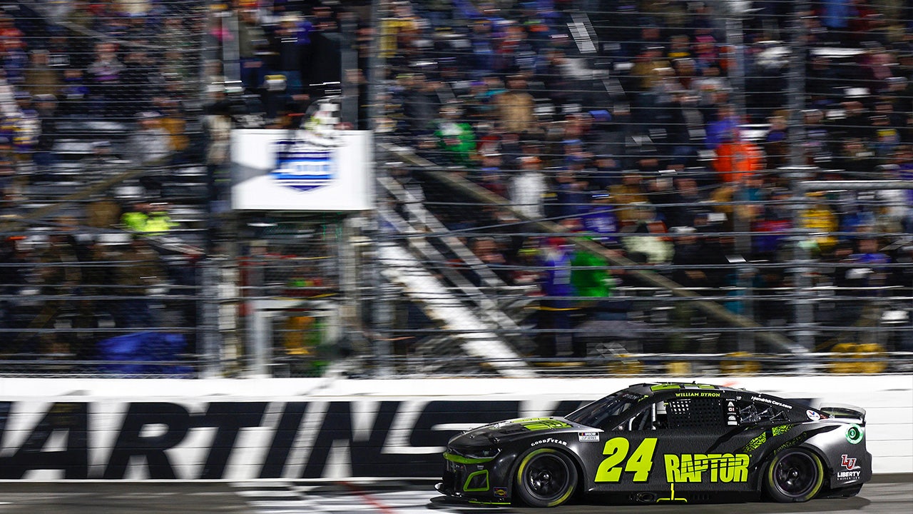 William Byron holds off Dillon, Logano to win in OT at Martinsville