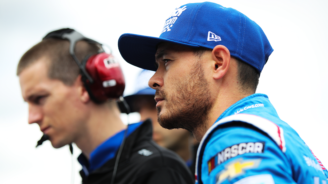 Kyle Larson gives his impressions of the dirt track at Bristol Motor Speedway