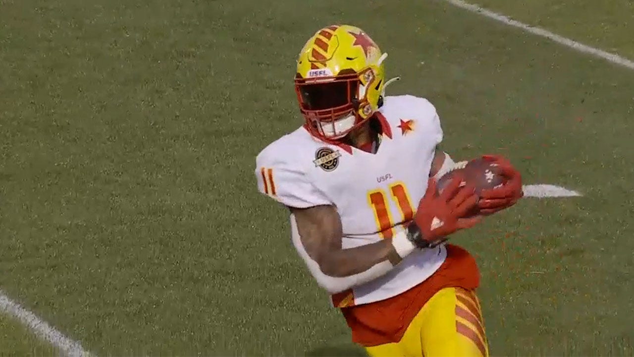 Bryan Scott finds a wide-open Bug Howard for Stars' first TD of season