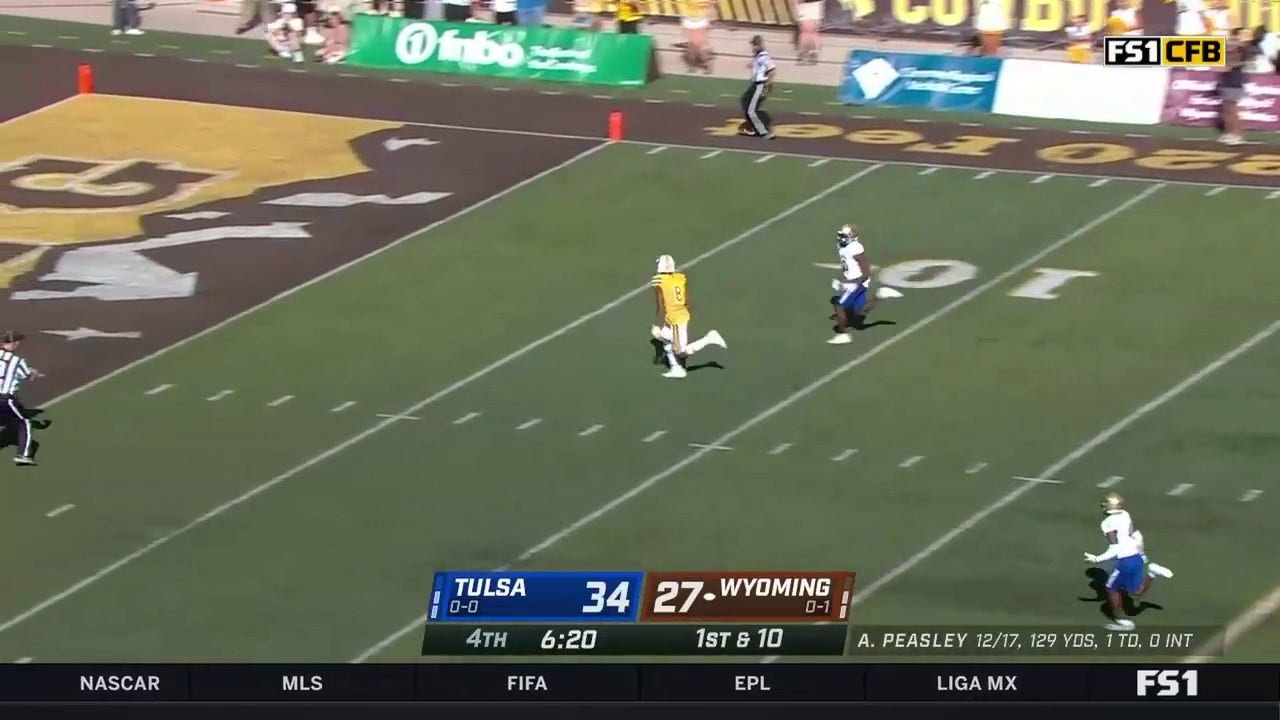 Andrew Peasley finds Joshua Cobbs on the deep 51-yard TD to tie the game