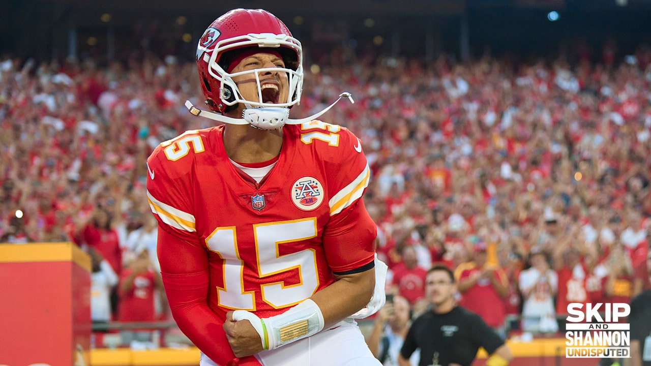 FOX Sports: NFL on X: #ChiefsKingdom Pat Mahomes and The Kansas City Chiefs  are the 2019 AFC West Champions!  / X