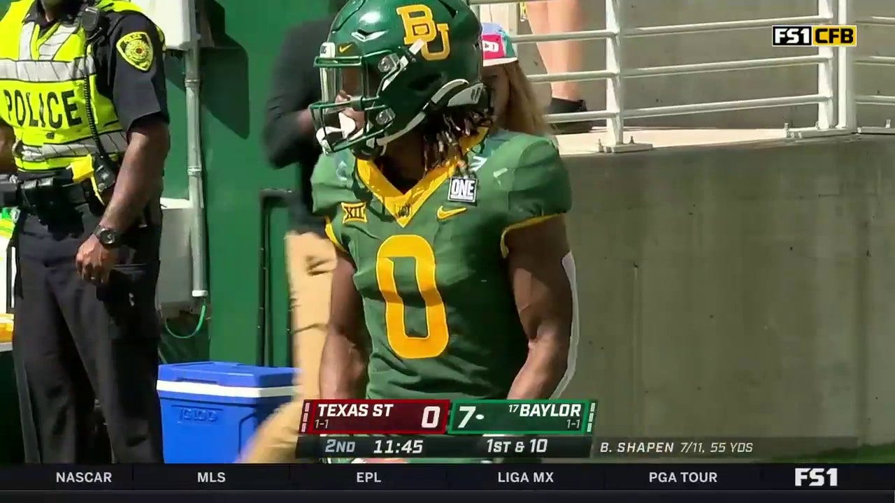 Craig Williams' 30-yard rushing touchdown gives Baylor a 14-0 lead