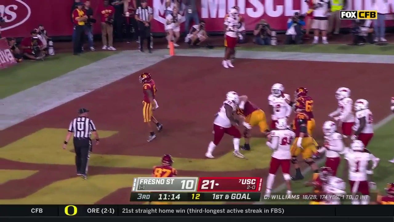 USC's Austin Jones rushes for the three-yard touchdown