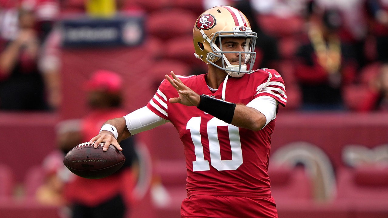 49ers' Jimmy Garoppolo steps up to beat Seahawks after Trey Lance injury