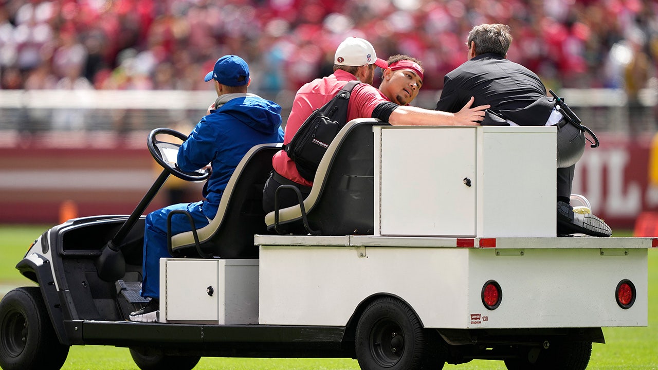 49ers QB Trey Lance exits game after first-quarter ankle injury