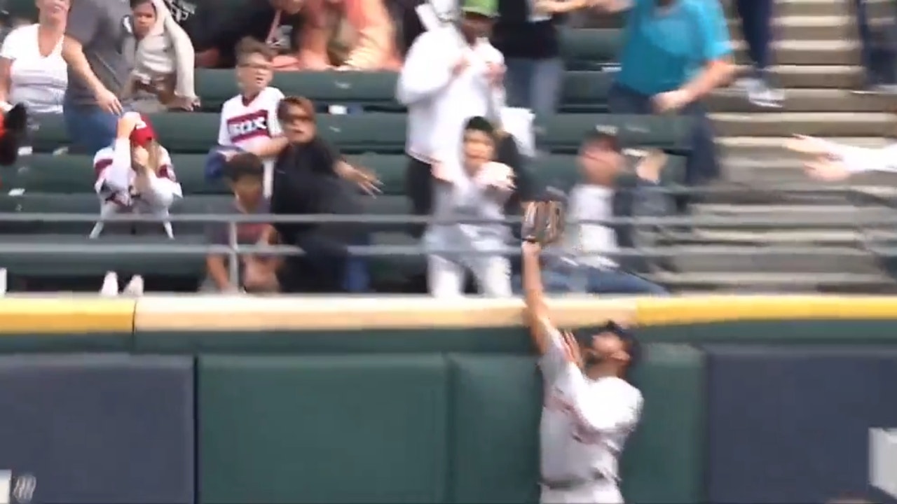 Tigers' Riley Greene makes an ABSURD catch to rob Andrew Vaughn of a home run