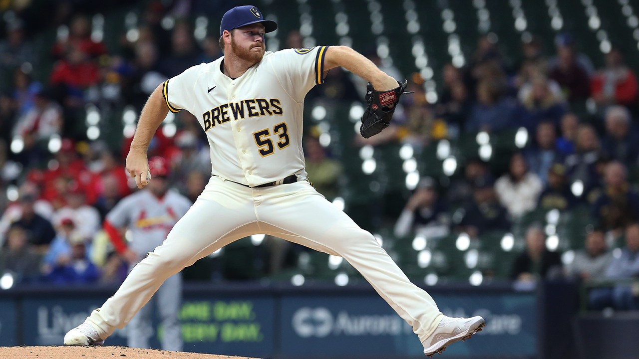 Brandon Woodruff strikes out 10 as the Brewers move into a half game out of the final Wild Card spot with a 5-1 win