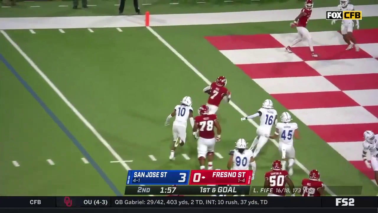 Fresno State's Jordan Mims gets the Bulldogs on the board with the six-yard rushing touchdown