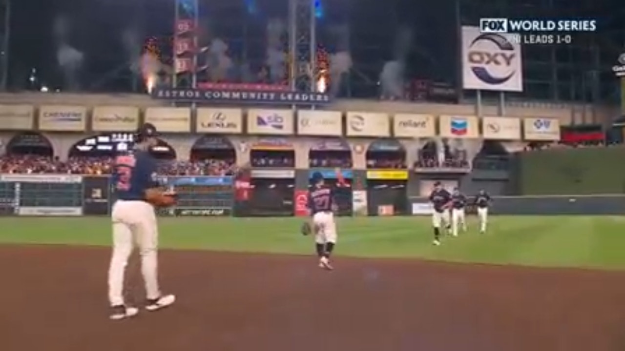 Astros' Ryan Pressly closes out Game 2 of the World Series to secure a 5-2 win against the Phillies