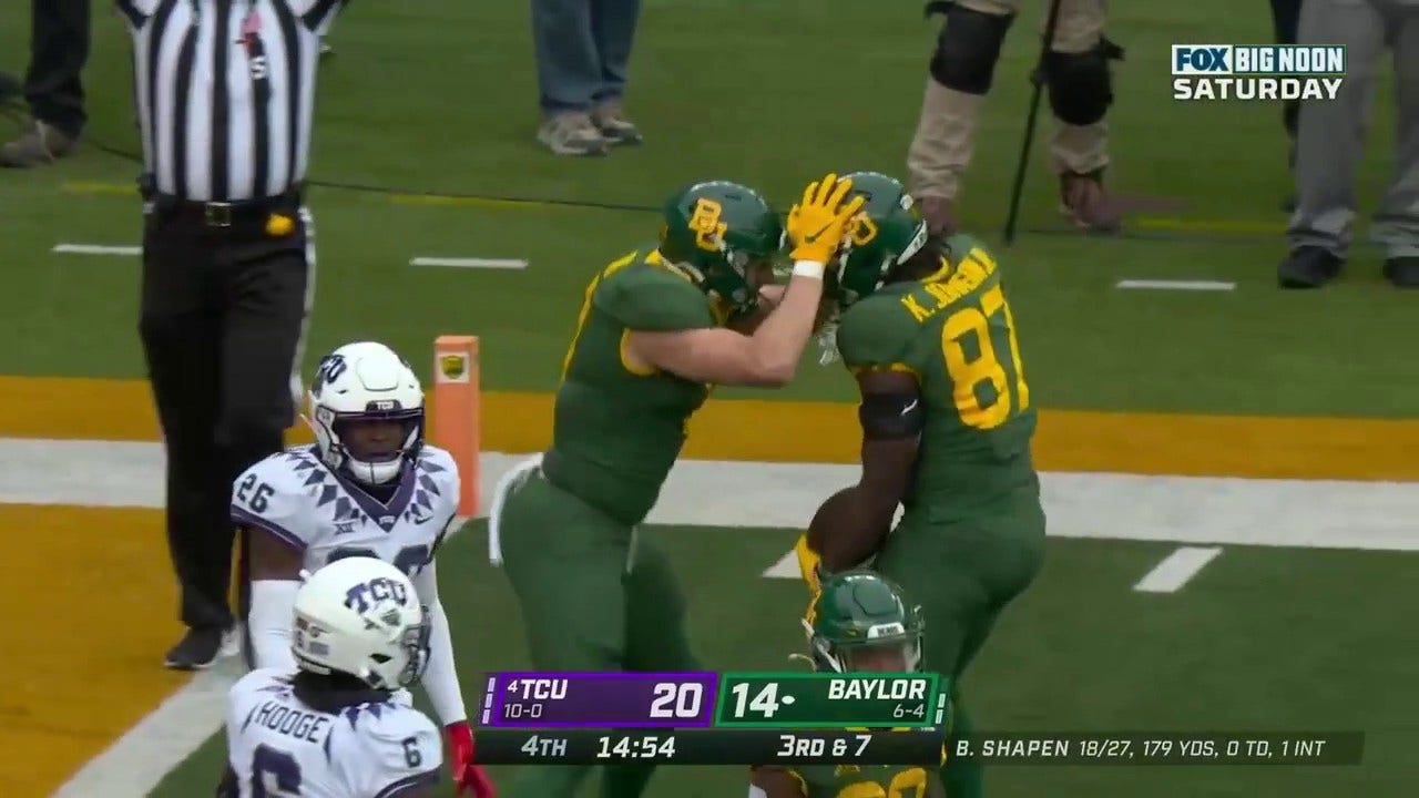 Blake Shapen finds Kelsey Johnson for a 12-yard touchdown giving Baylor a 21-20 lead over TCU